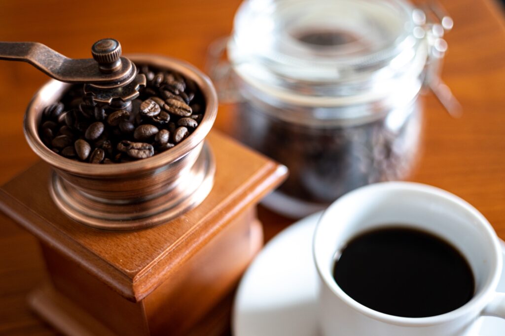 毎朝のコーヒーにCBDオイルを入れるのも人気